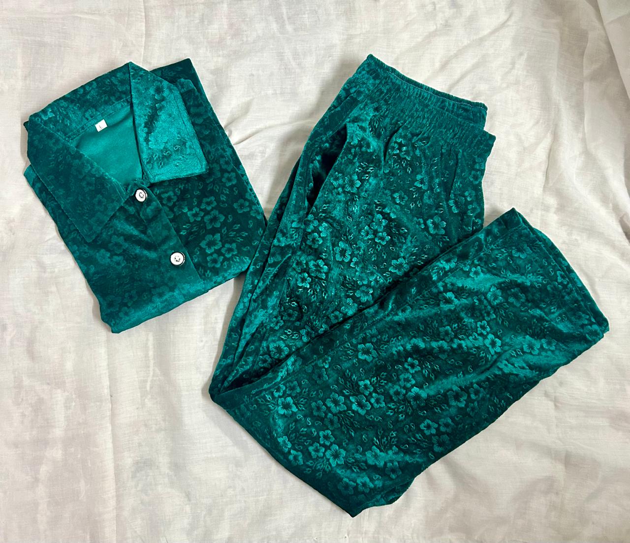 Cordset for girls and women with soft, plush velvet material